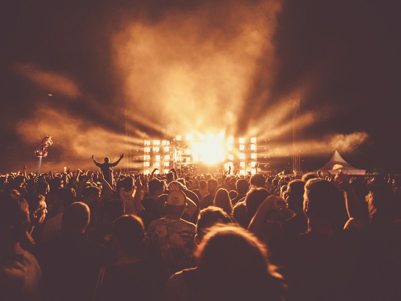 Konzert: Massive Attack in Wien 🎤 Bestellt vor 6 Monaten, gewartet, gehofft — und dann so ein unglaublicher Abend! Trip-Hop live ist eine andere Dimension.